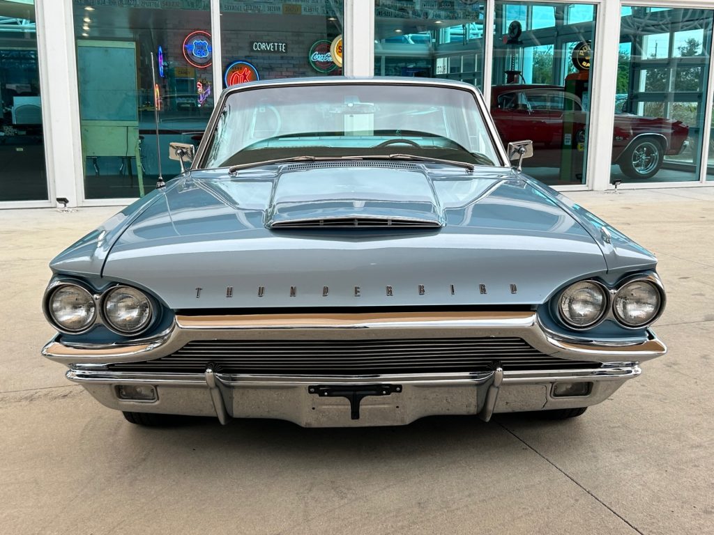 1964 Ford Thunderbird